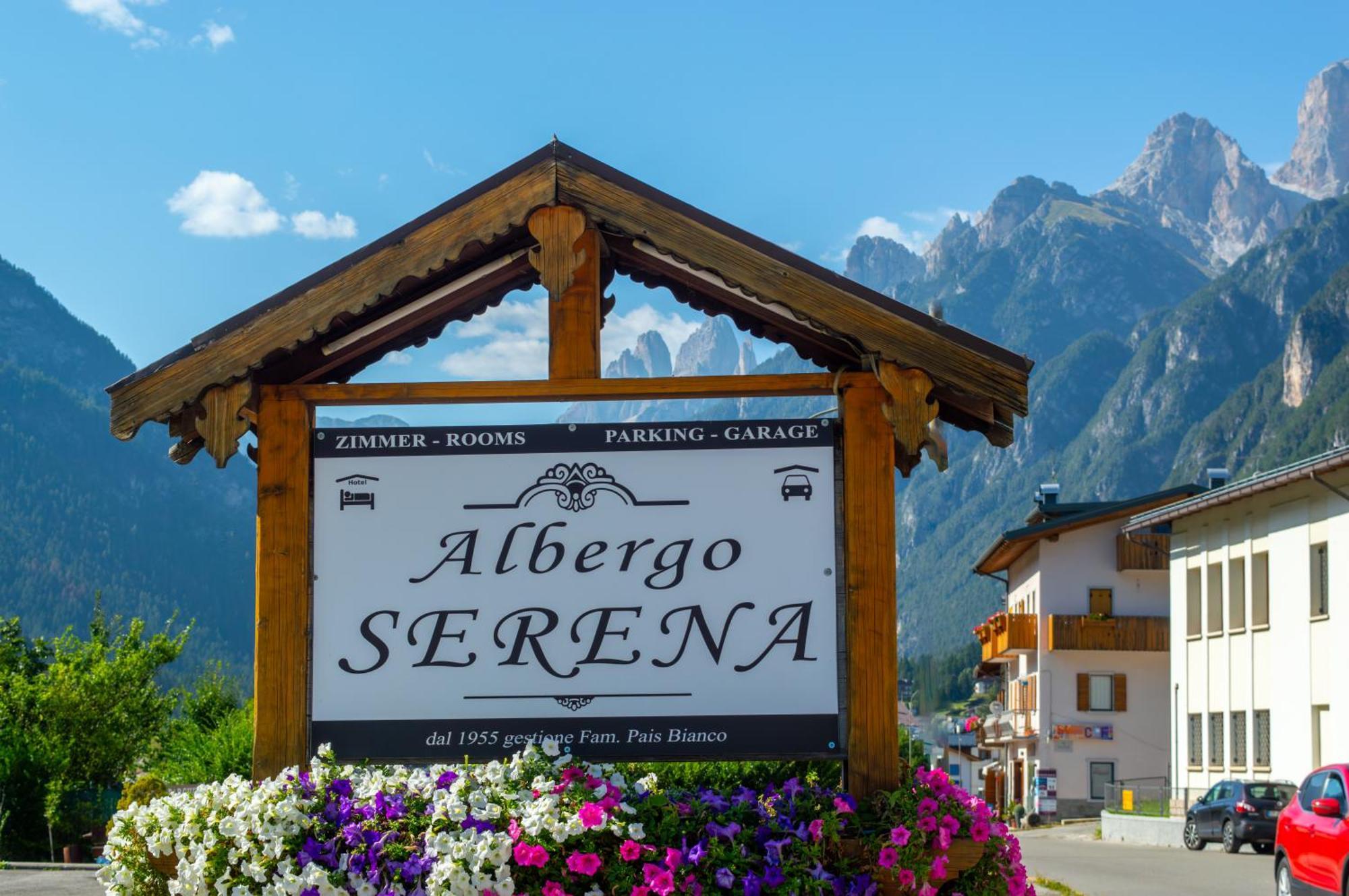 Hotel Serena - Tre Cime Views Auronzo di Cadore Exterior foto